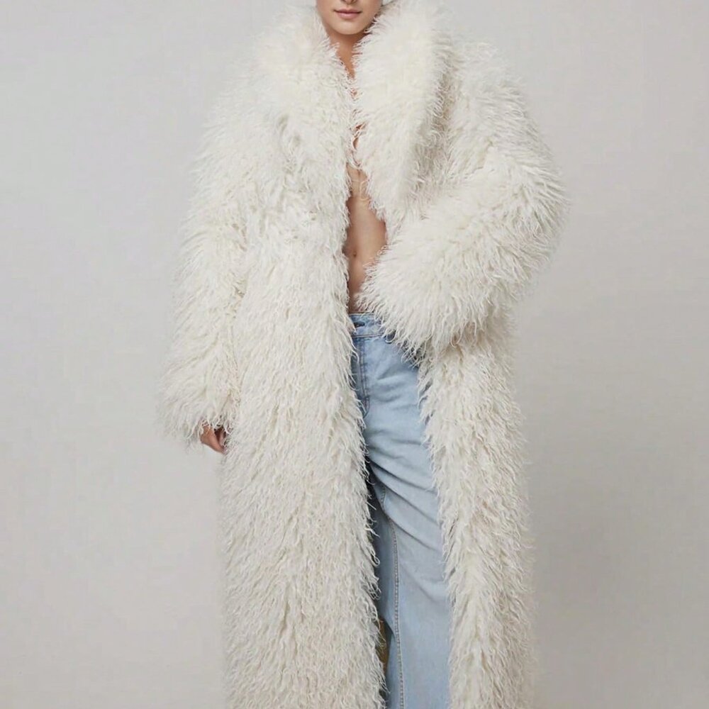 White Casual Women's Elegant Lapel Collar Loose Fit Faux Fur Coat - Picture 1 of 6